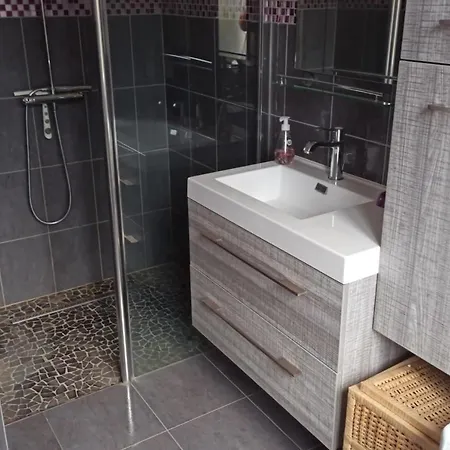 Apartment 70 M With Garden And View Near Downtown *